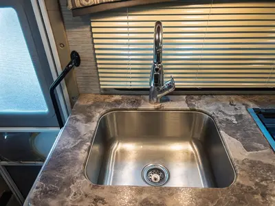 2021 Thor Motor Coach Chateau photo 11