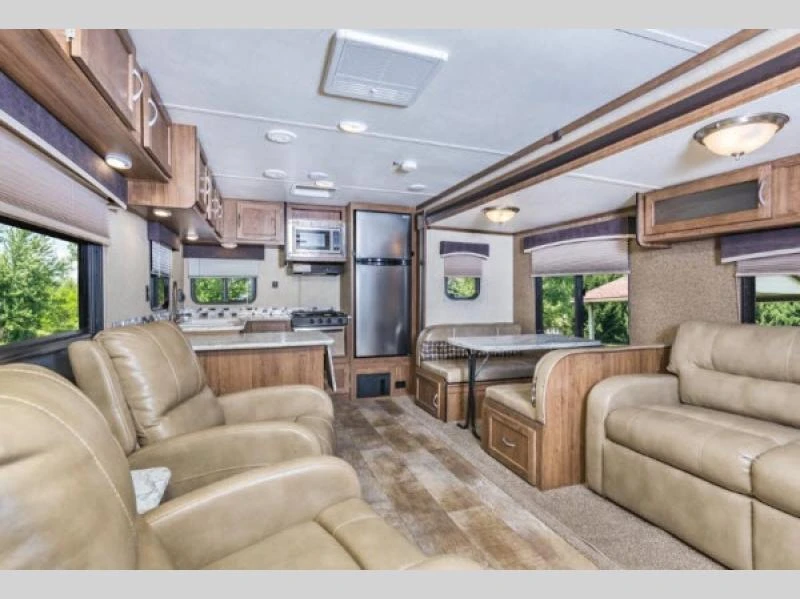 2018 Gulf Stream Friendship exterior