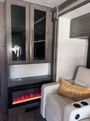 2025 JAYCO PRECEPT photo 9