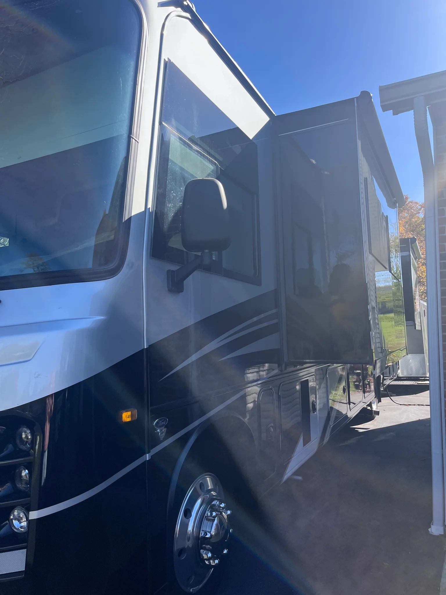 2025 JAYCO PRECEPT exterior