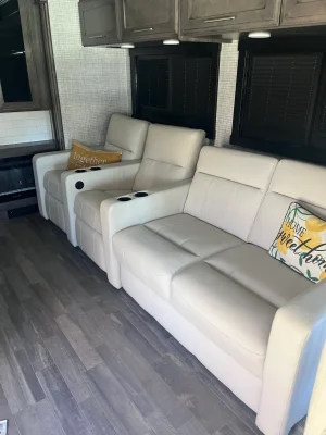 2025 JAYCO PRECEPT photo 7