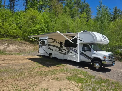 2022 THOR MOTOR COACH FOUR WINDS photo 3