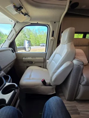 2022 THOR MOTOR COACH FOUR WINDS photo 16