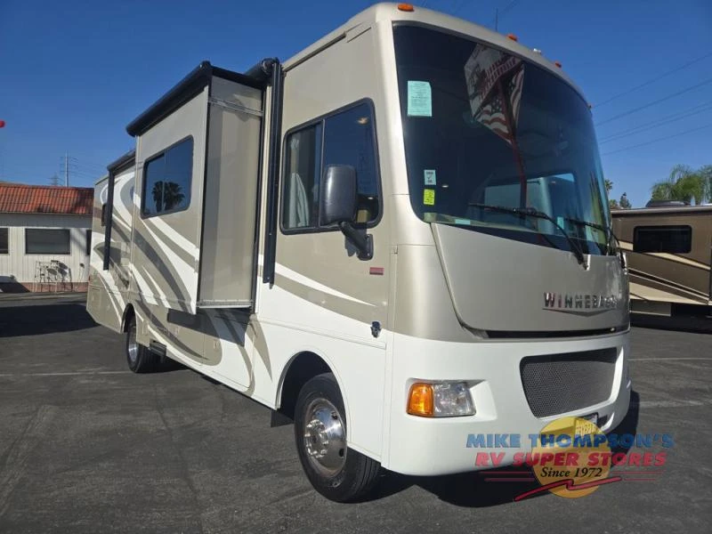 2014 Winnebago Vista exterior