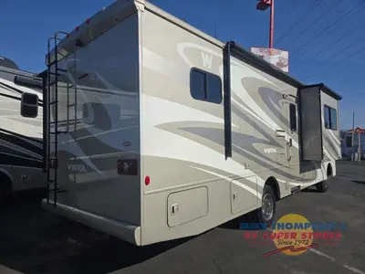 2014 Winnebago Vista photo 15
