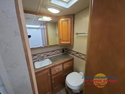 2014 Winnebago Vista photo 41