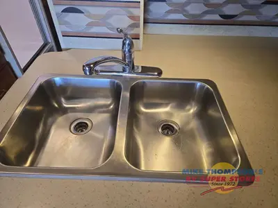 2014 Winnebago Vista photo 32