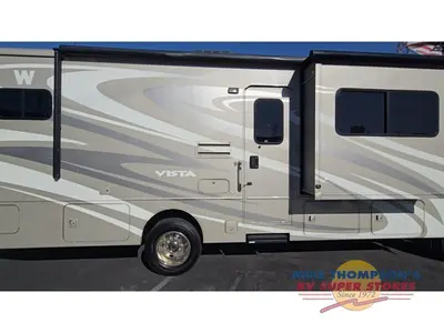 2014 Winnebago Vista photo 6