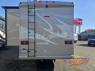 2014 Winnebago Vista photo 14