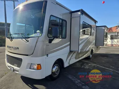 2014 Winnebago Vista photo 11