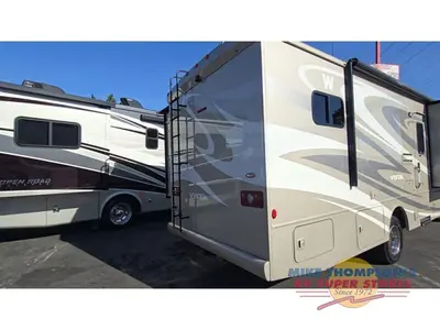 2014 Winnebago Vista photo 5