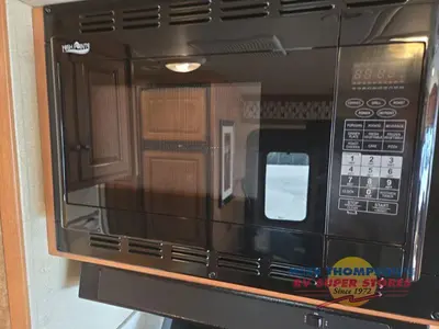 2014 Winnebago Vista photo 31