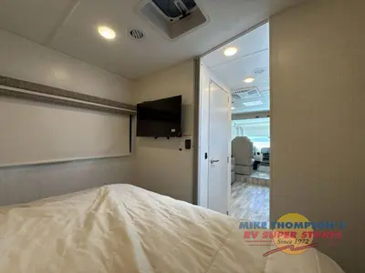 2026 Thor Motor Coach Vegas photo 36