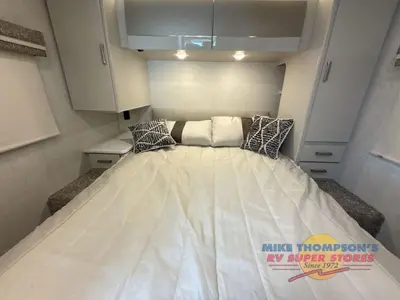 2026 Thor Motor Coach Vegas photo 35