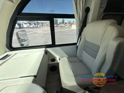 2026 Thor Motor Coach Vegas photo 19