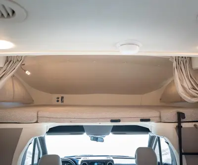 2022 Winnebago Navion photo 4