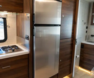 2022 Winnebago Navion photo 12