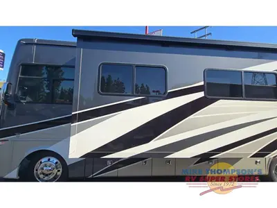 2022 Tiffin Motorhomes Open Road Allegro photo 5