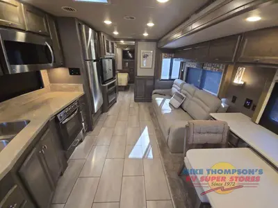 2022 Tiffin Motorhomes Open Road Allegro photo 22