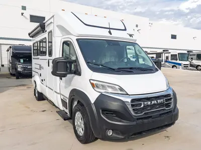 New 2027 Winnebago Resa IUH19DC