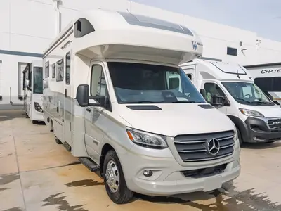 New 2027 Winnebago View WM524R