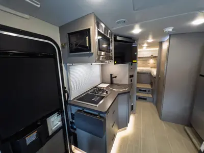 2027 Winnebago View photo 9
