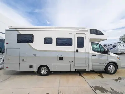 2027 Winnebago View photo 16