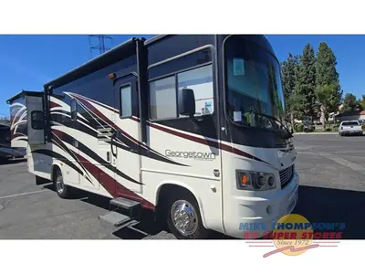 2013 Forest River RV Georgetown photo 2