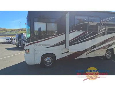 2013 Forest River RV Georgetown photo 4