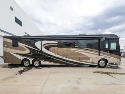 2017 Winnebago Journey photo 20