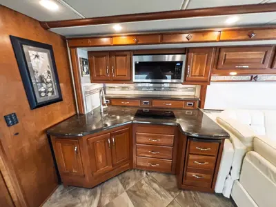 2017 Winnebago Journey photo 10