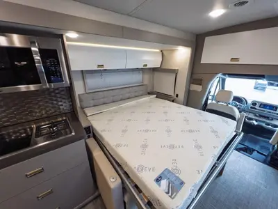 2025 Winnebago View photo 8