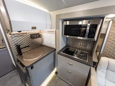 2025 Winnebago View photo 11