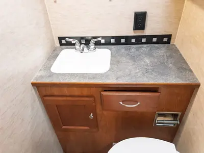 2017 Winnebago Vista photo 15