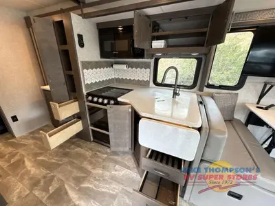 2023 Thor Motor Coach Windsport photo 31