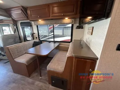 2017 Winnebago Vista photo 30