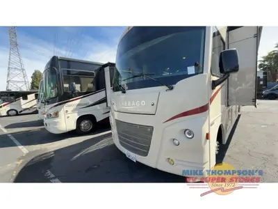 2017 Winnebago Vista photo 4