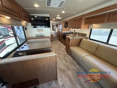 2017 Winnebago Vista photo 23