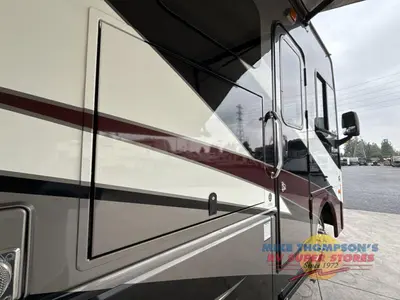 2018 Holiday Rambler Vacationer photo 8