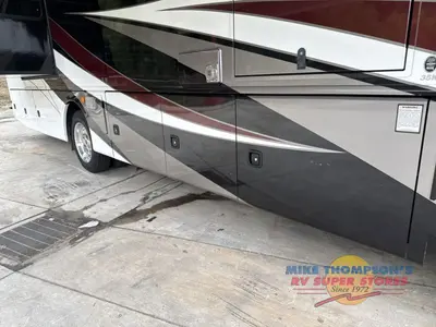 2018 Holiday Rambler Vacationer photo 39