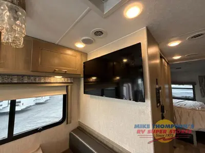 2020 Coachmen RV Mirada photo 19