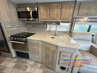 2020 Coachmen RV Mirada photo 21