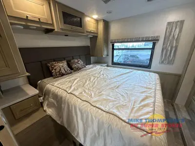 2020 Coachmen RV Mirada photo 28