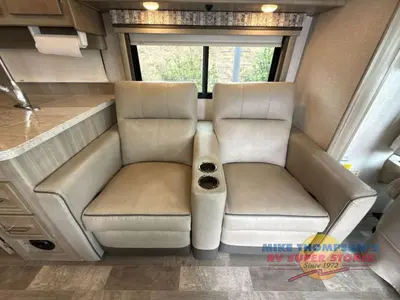 2020 Coachmen RV Mirada photo 18