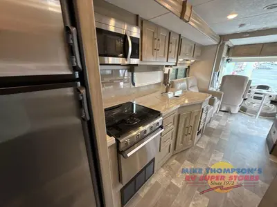 2020 Coachmen RV Mirada photo 22