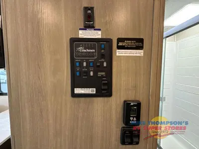 2020 Coachmen RV Mirada photo 36