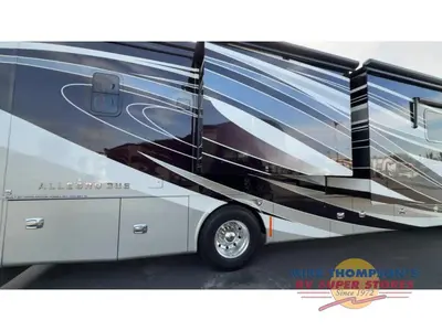 2017 Tiffin Motorhomes Allegro Bus photo 8