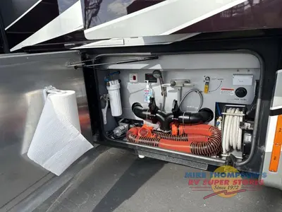 2017 Tiffin Motorhomes Allegro Bus photo 17