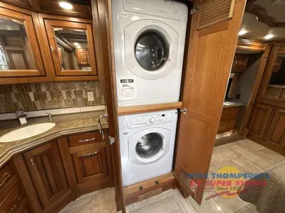 2017 Tiffin Motorhomes Allegro Bus photo 26