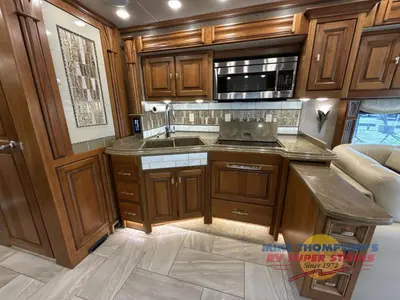 2017 Tiffin Motorhomes Allegro Bus photo 19